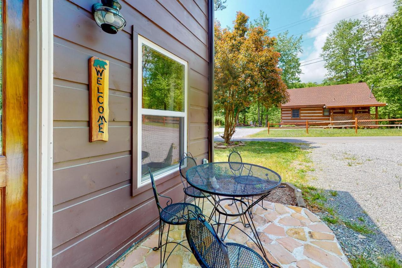 سيفيرفيل Bear Caves At Black Bear Cottages المظهر الخارجي الصورة